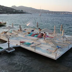 Otel Golkoy Suites
